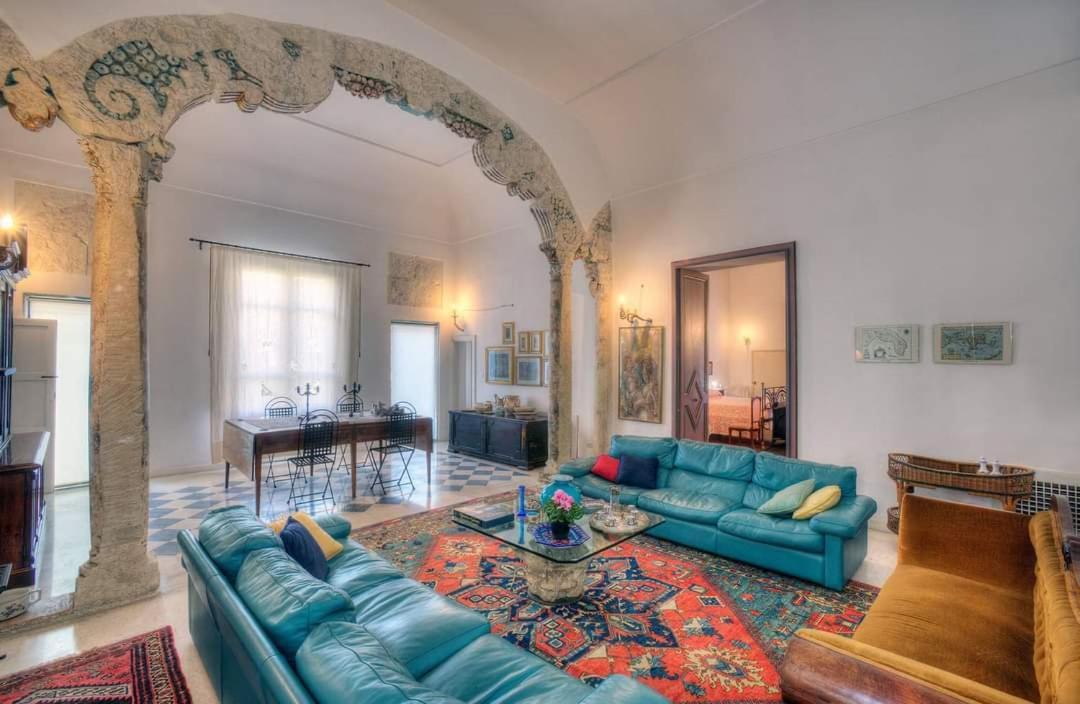 לינה וארוחת בוקר לצ'ה Massa House חדר תמונה
